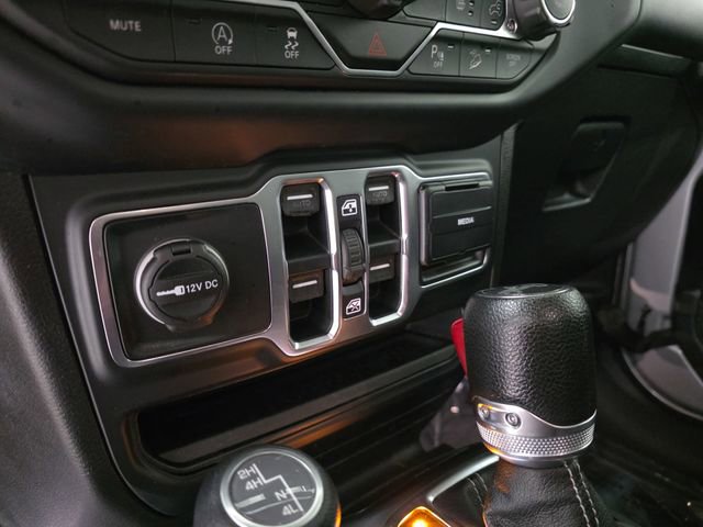 Used 2018 Jeep Wrangler Unlimited Sahara w/ Dual Top Group image 26