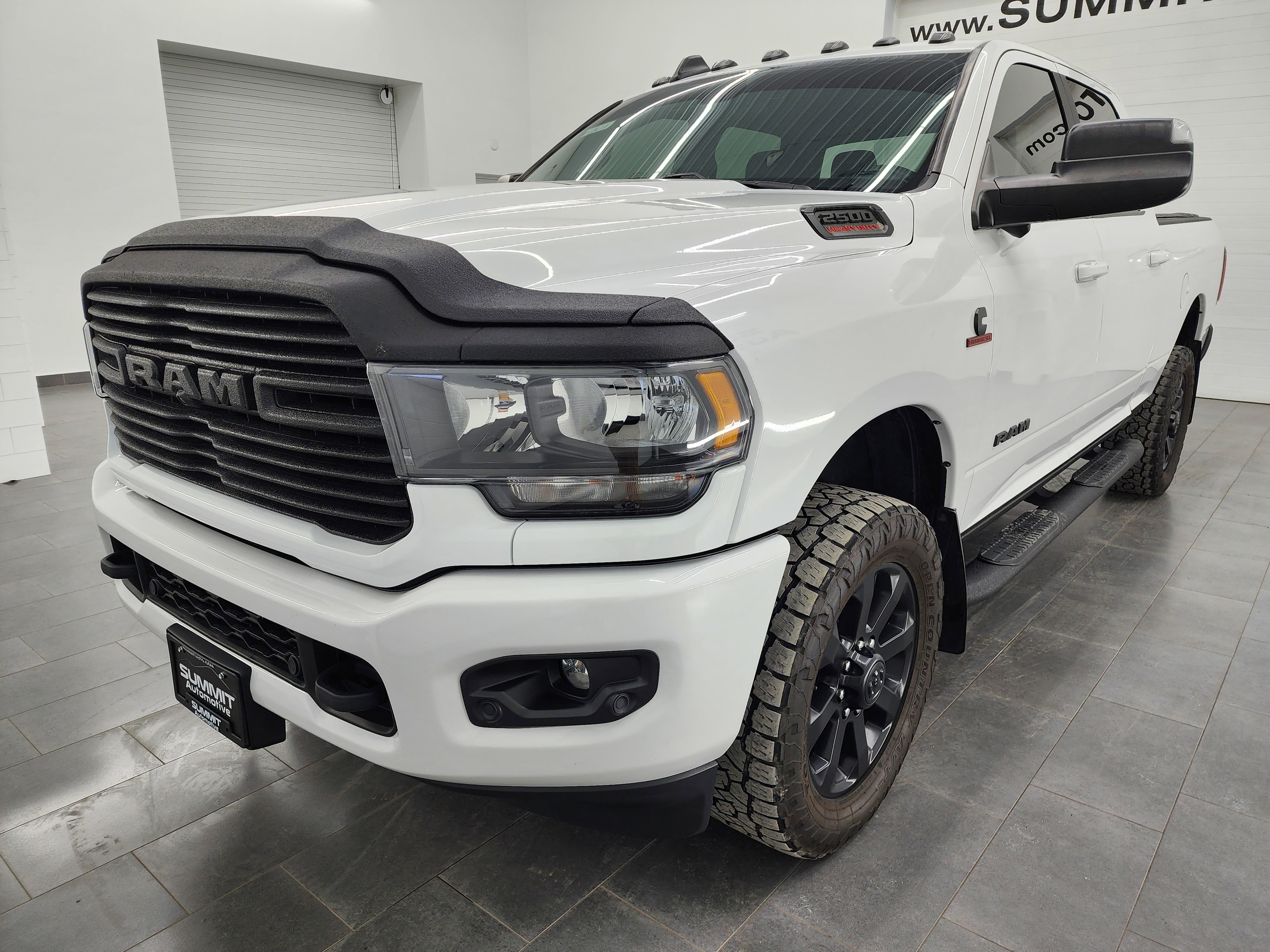 Used 2020 RAM 2500 Big Horn w/ Night Edition AWD/4WD image 7