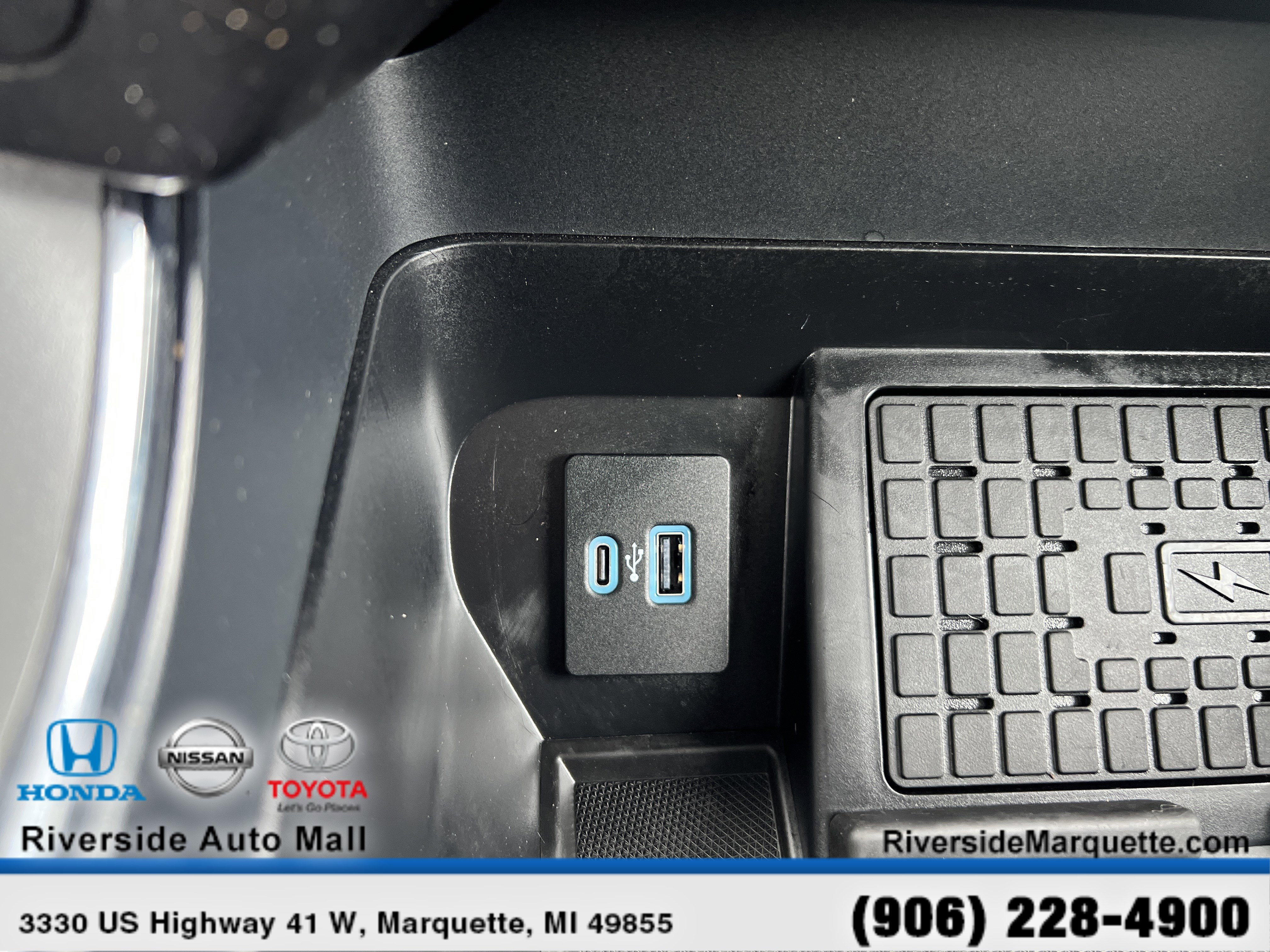 Used 2024 Ford F150 XLT w/ Equipment Group 302A MID image 18