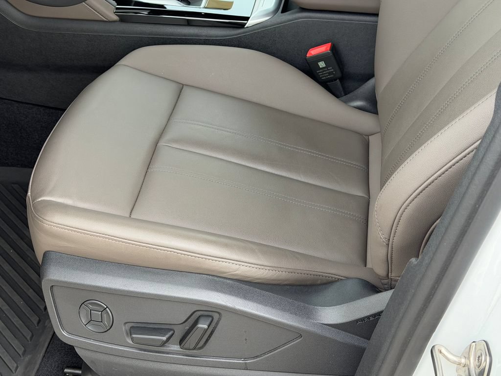 Certified 2025 Audi Q5 Premium w/ Convenience Package AWD/4WD image 26