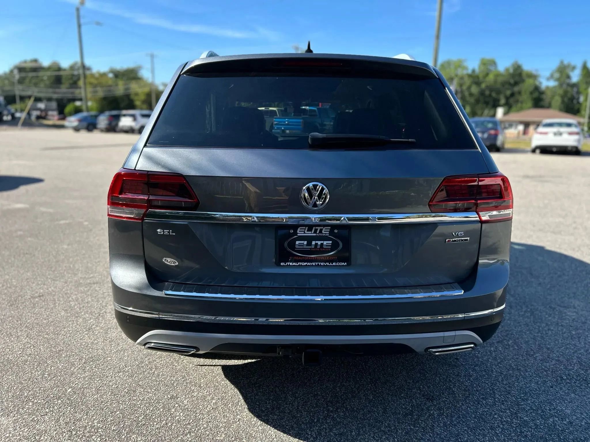 Used 2018 Volkswagen Atlas SEL Premium image 8