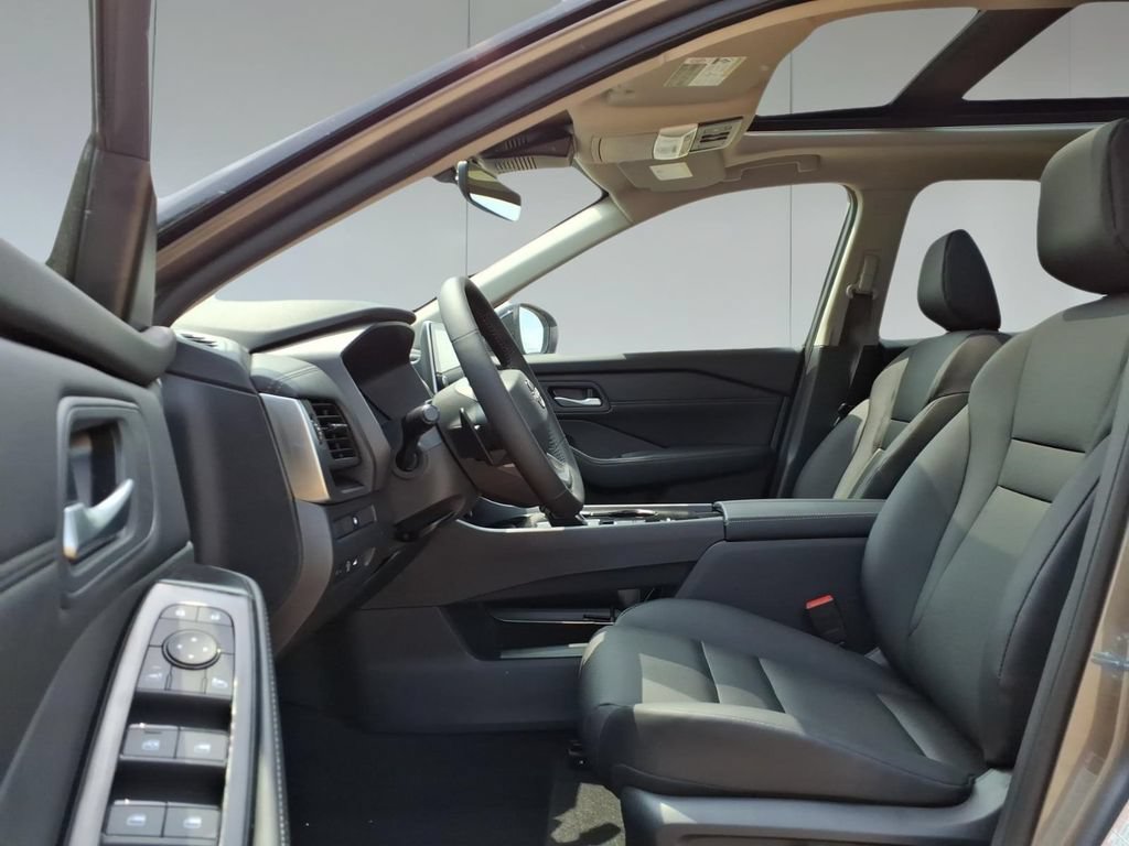 New 2026 Nissan Rogue SV FWD image 14