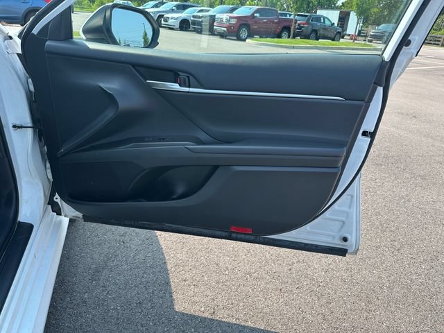 Used 2021 Toyota Camry LE FWD image 20