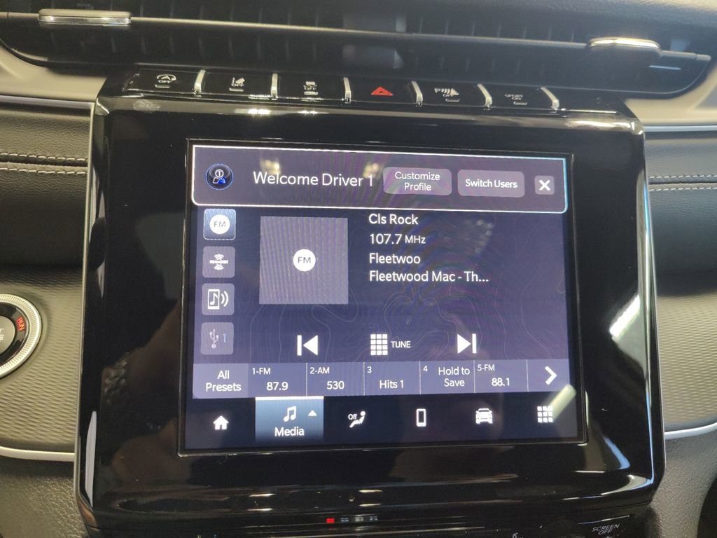 New 2025 Jeep Grand Cherokee L Laredo w/ Luxury Tech Group I image 21