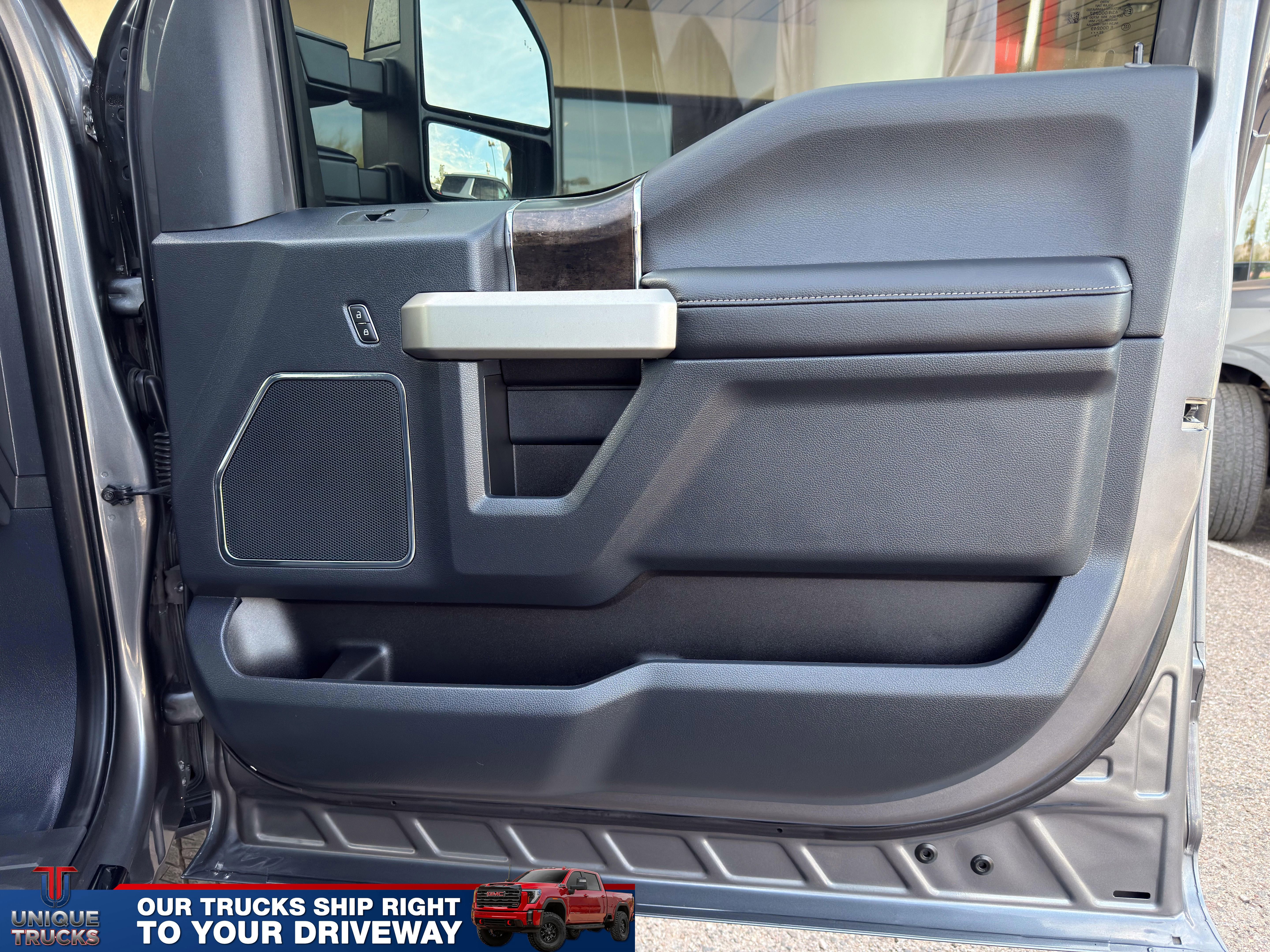 Used 2022 Ford F350 Lariat w/ Lariat Ultimate Package image 29