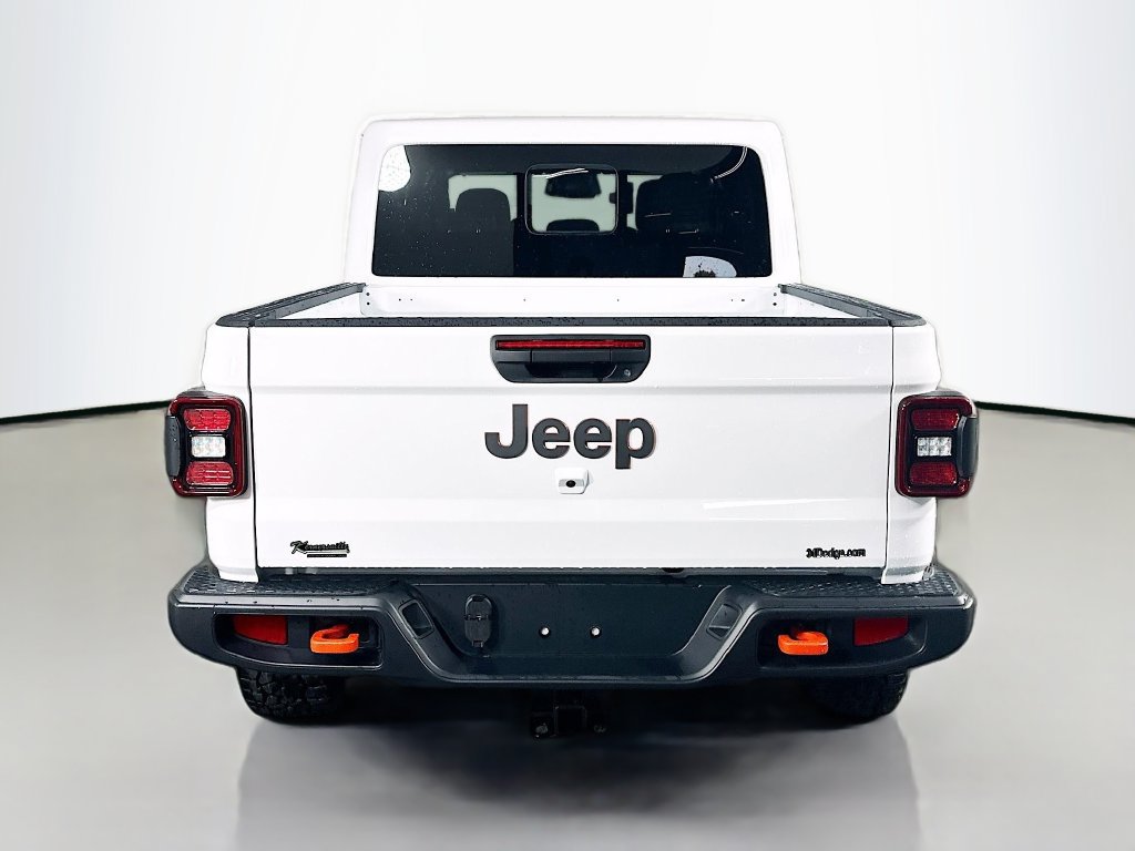 New 2026 Jeep Gladiator Mojave w/ Technology Group AWD/4WD image 6