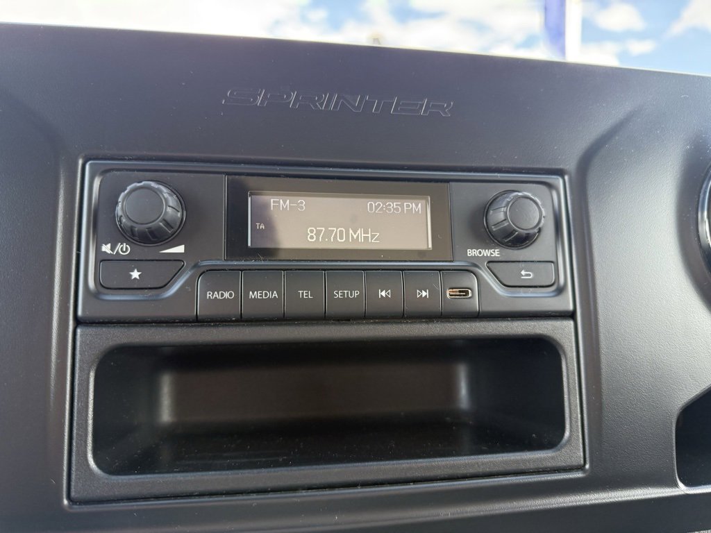 Used 2019 Freightliner Sprinter 2500 image 8