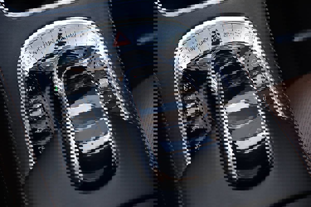 Used 2018 Mercedes-Benz S 560 4MATIC Sedan image 30