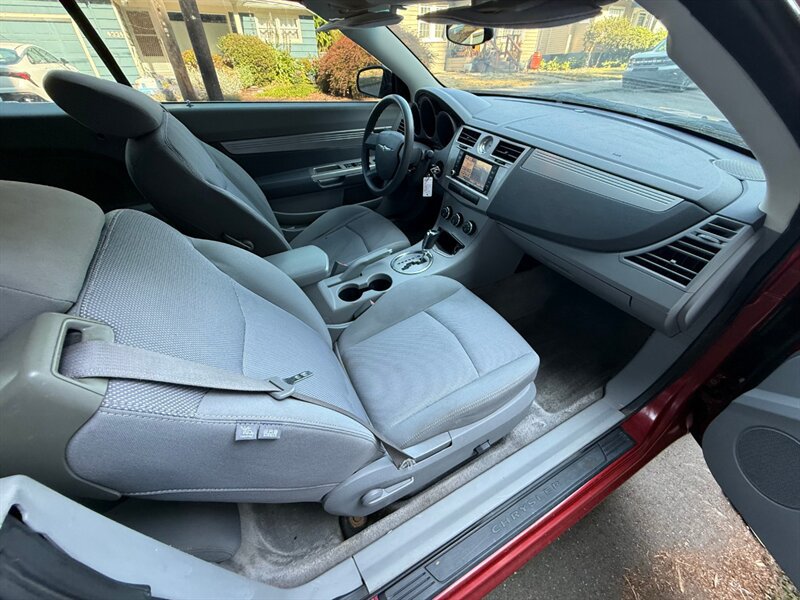 Used 2008 Chrysler Sebring LX w/ Convenience Group FWD image 16