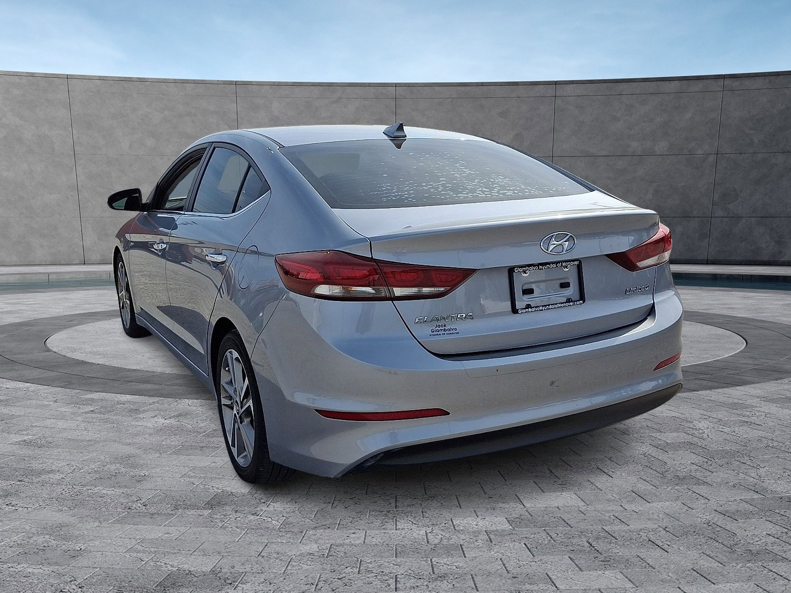 Used 2017 Hyundai Elantra Limited FWD image 8