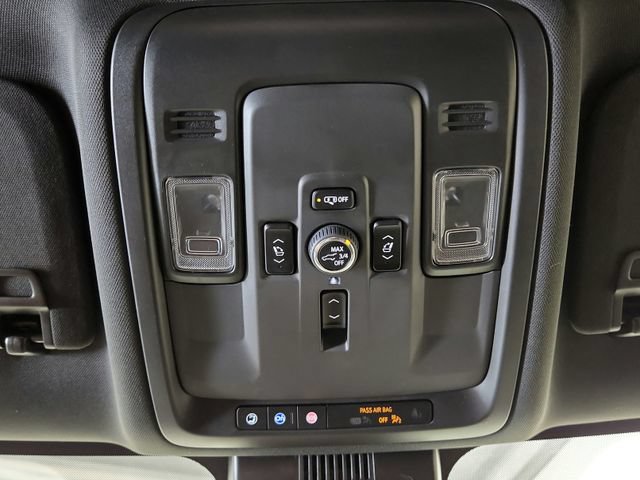 Used 2025 Chevrolet Tahoe Premier RWD image 29