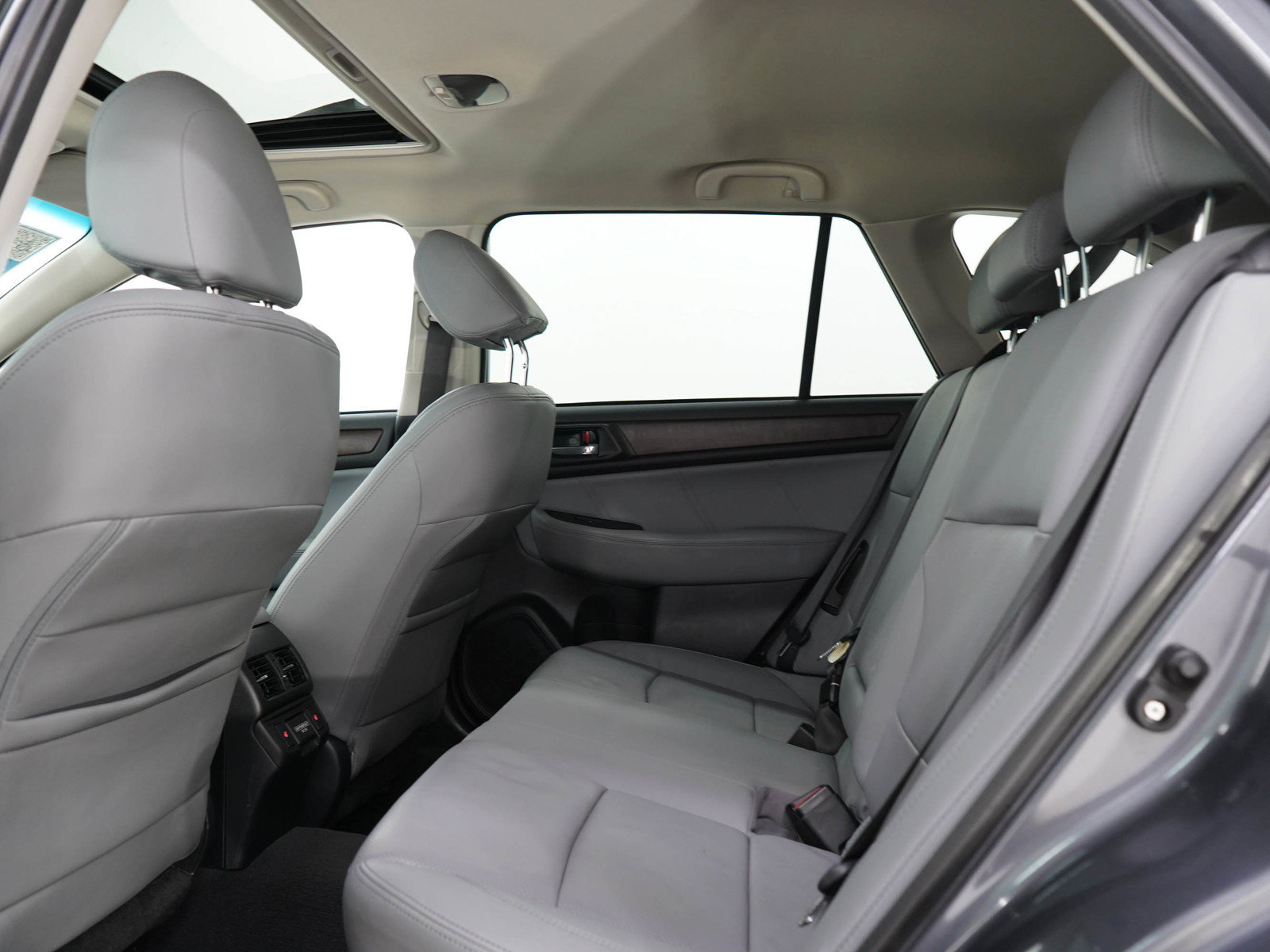 Used 2018 Subaru Outback 2.5i Limited AWD/4WD image 15