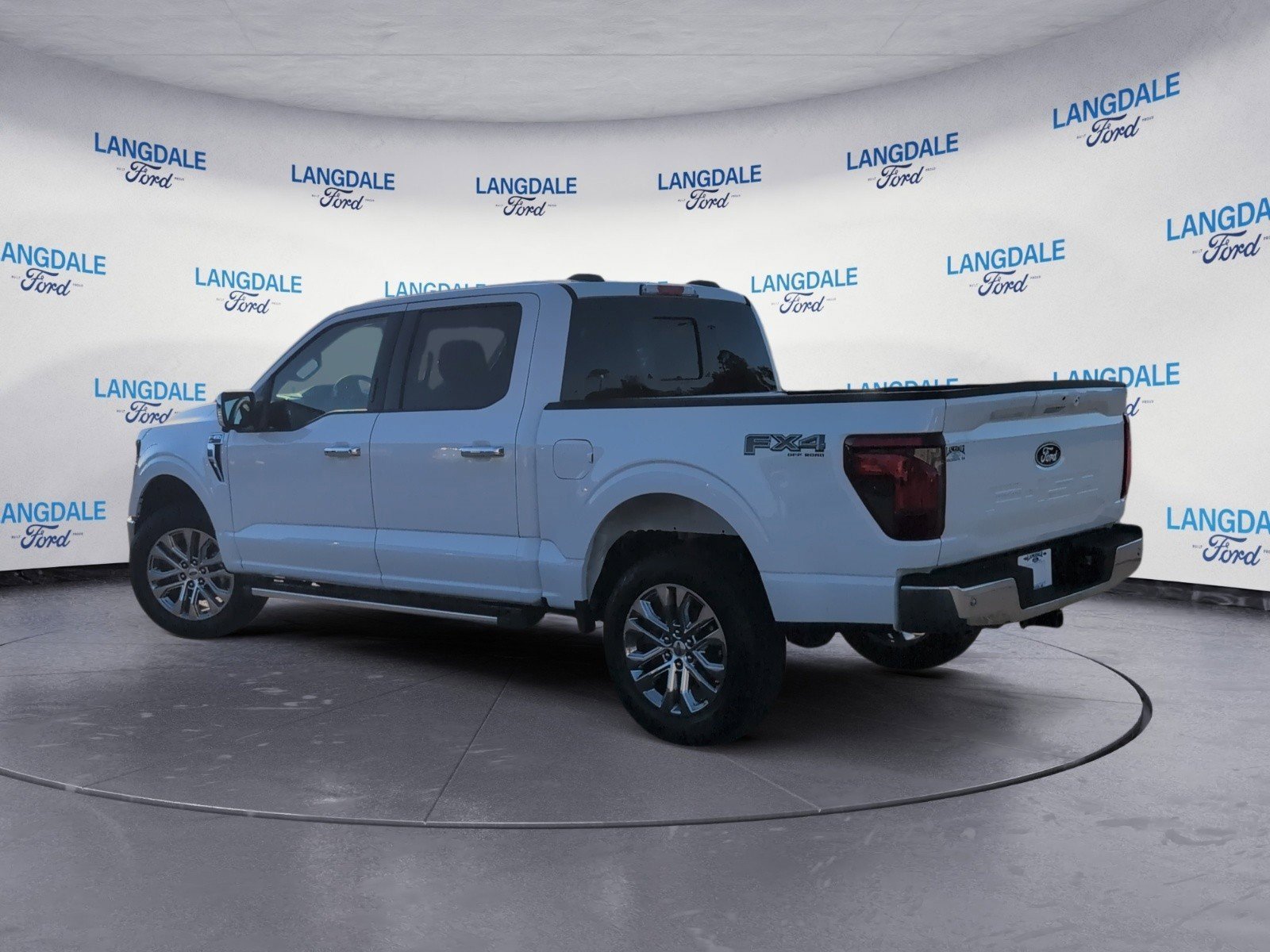 New 2026 Ford F150 XLT w/ Equipment Group 302A MID image 9