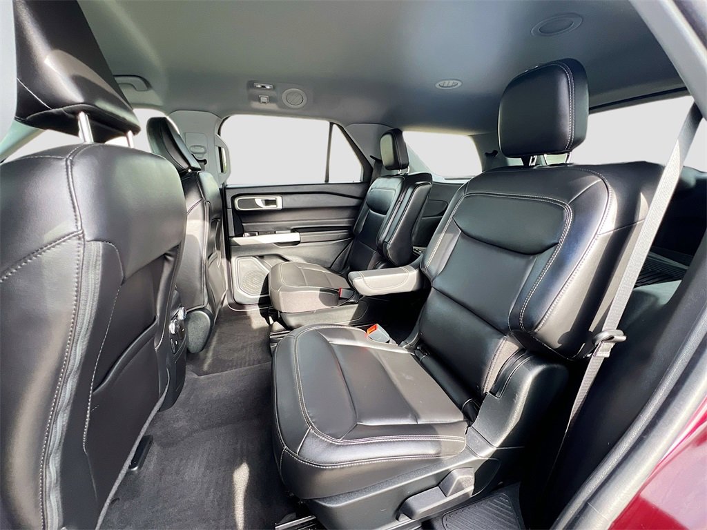 Used 2022 Ford Explorer XLT w/ Equipment Group 202A image 24