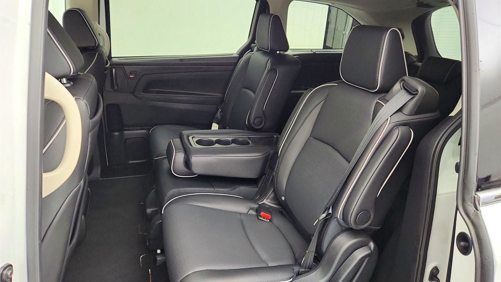 Used 2026 Honda Odyssey Elite image 22