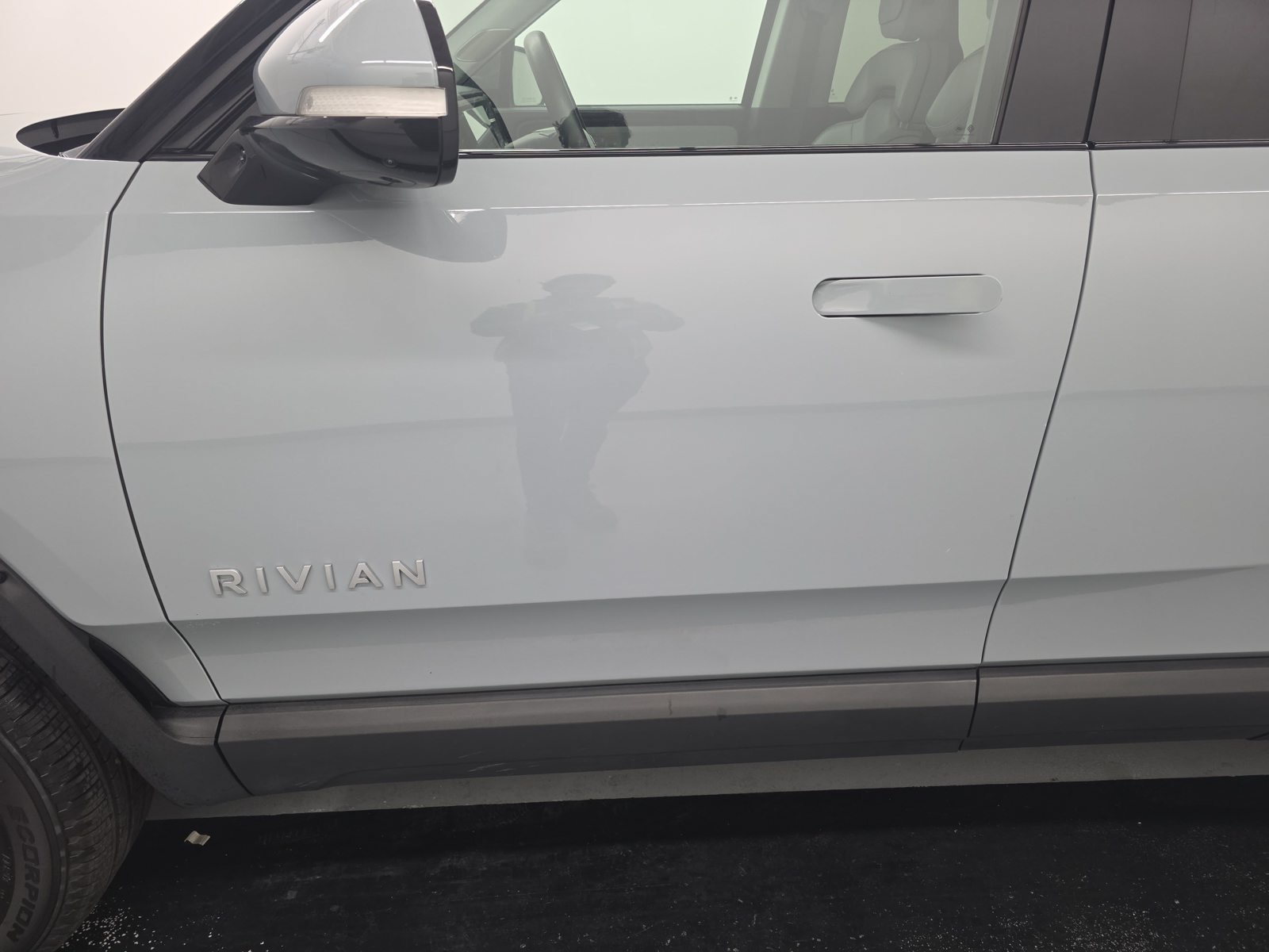 Used 2024 Rivian R1T Adventure Dual AWD/4WD image 34