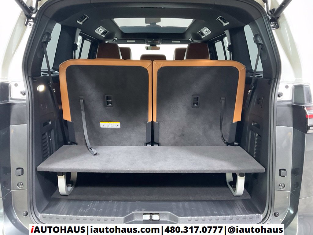 Used 2025 Volkswagen ID. Buzz Pro S Plus RWD image 17