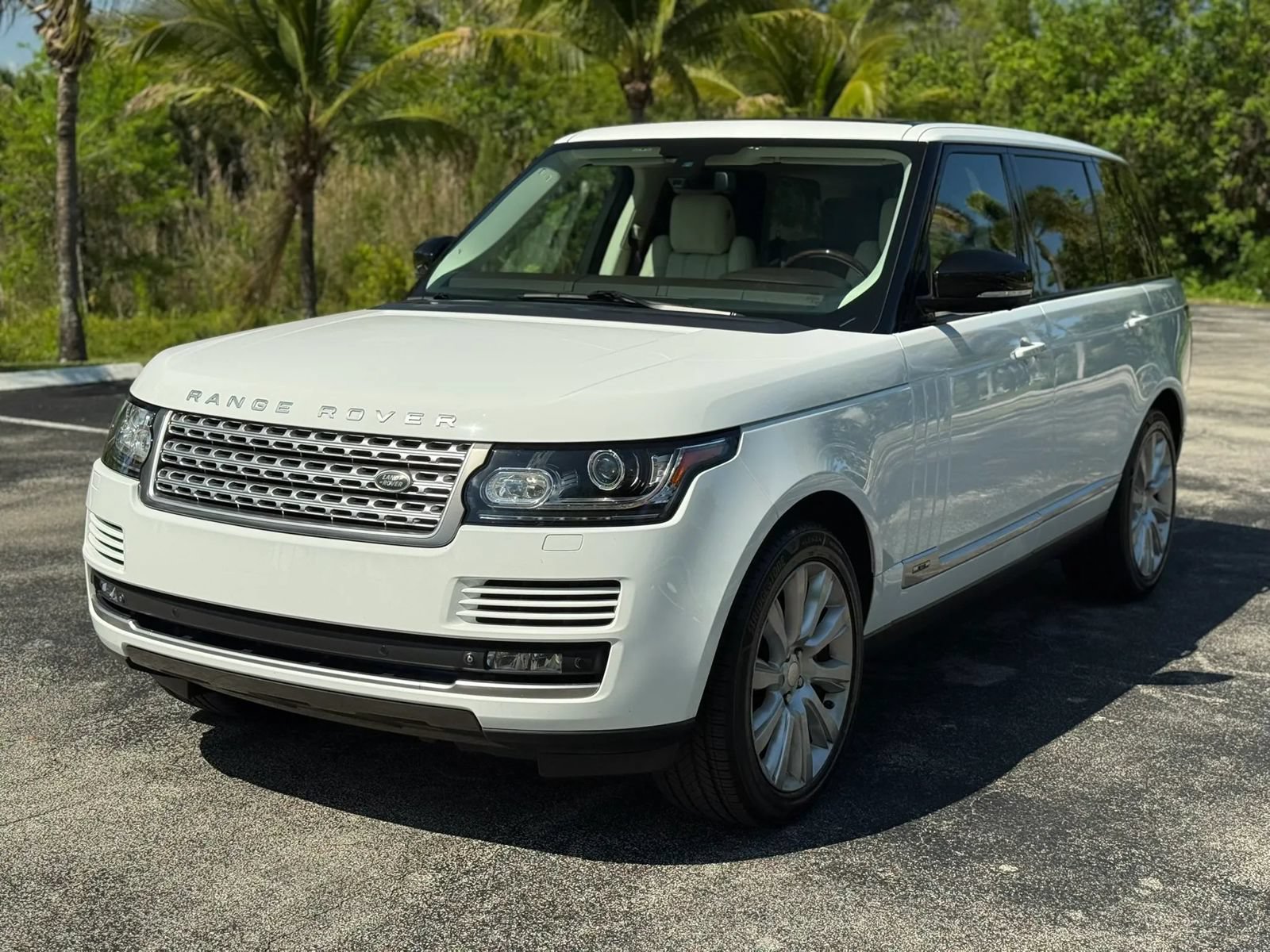 Used 2015 Land Rover Range Rover Long Wheelbase Supercharged AWD/4WD image 6