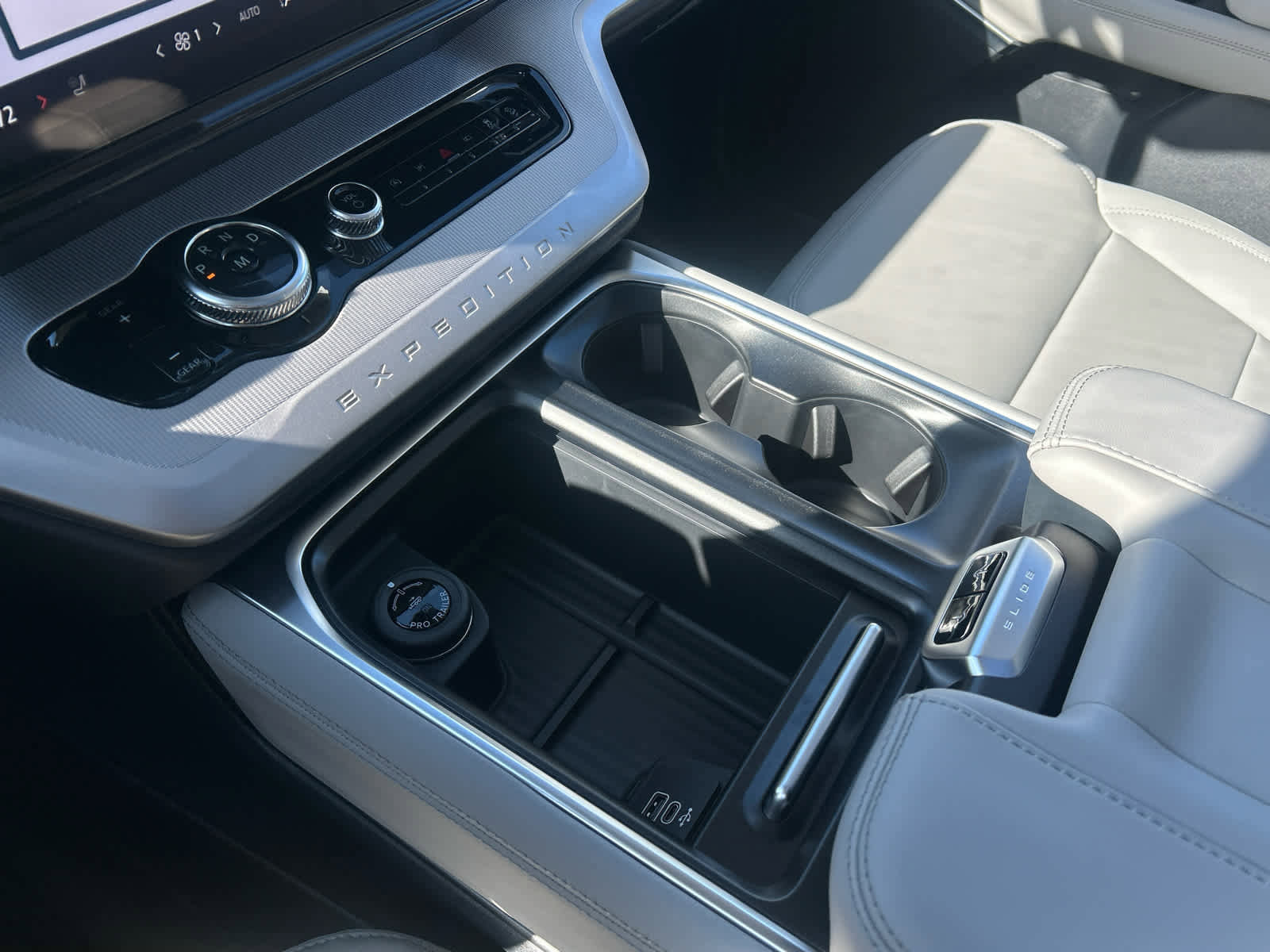 New 2026 Ford Expedition Active image 47