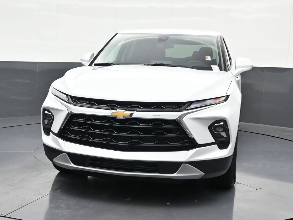 Used 2025 Chevrolet Blazer LT image 9