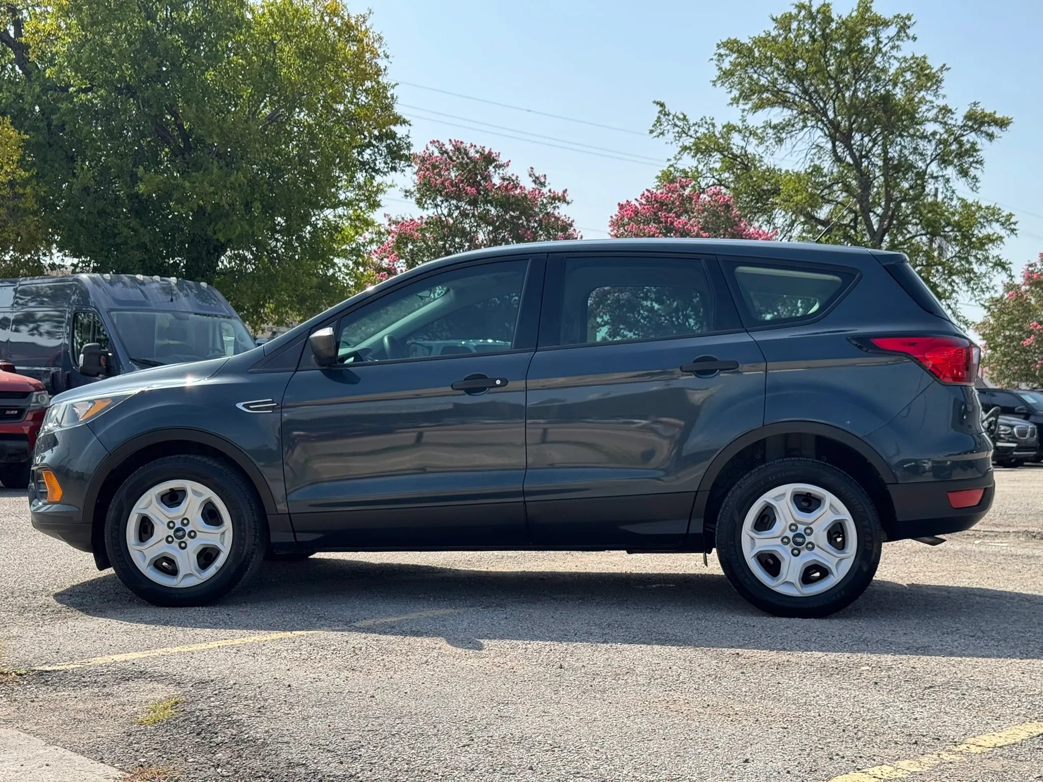 Used 2019 Ford Escape S FWD image 3
