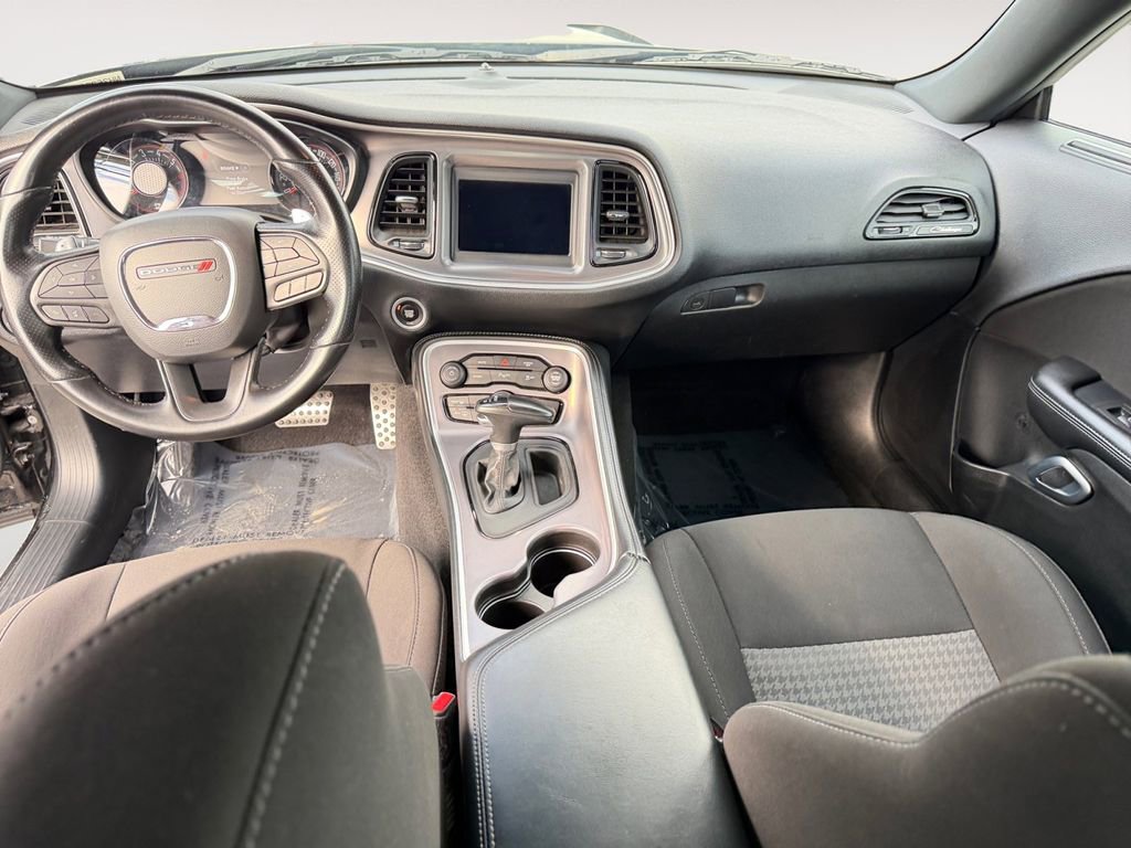 Used 2022 Dodge Challenger R/T w/ Blacktop Package image 29