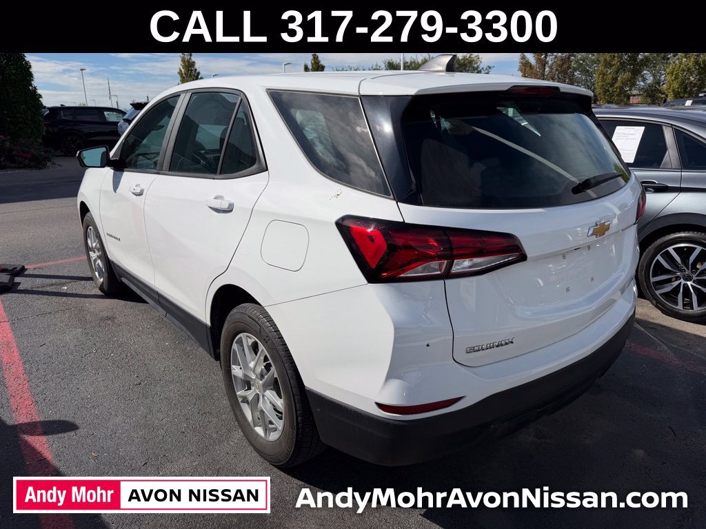 Used 2022 Chevrolet Equinox LS AWD/4WD image 4