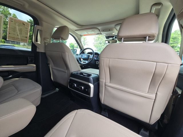 Used 2022 Ford Expedition Limited AWD/4WD image 18