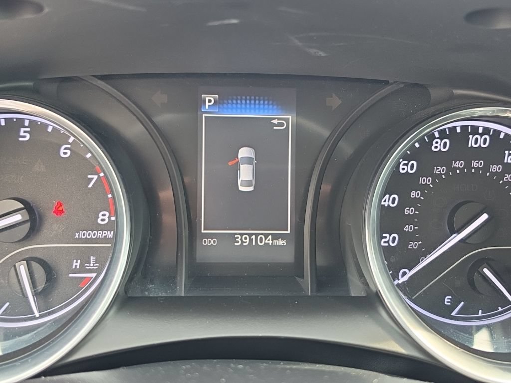 Used 2019 Toyota Camry LE FWD image 12