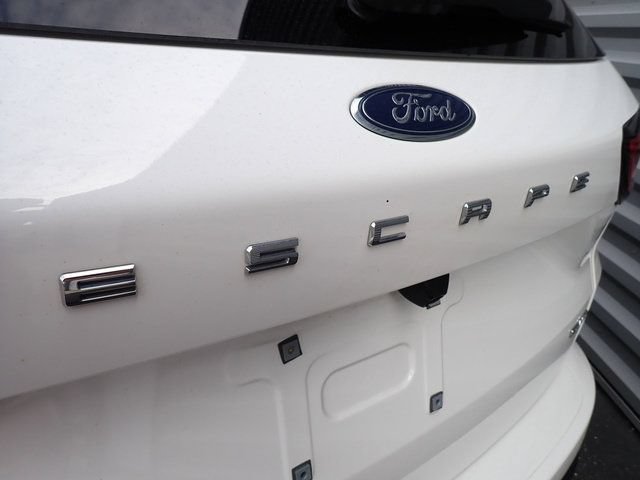 Used 2023 Ford Escape ST-Line Select w/ Tech Pack #2 AWD/4WD image 5