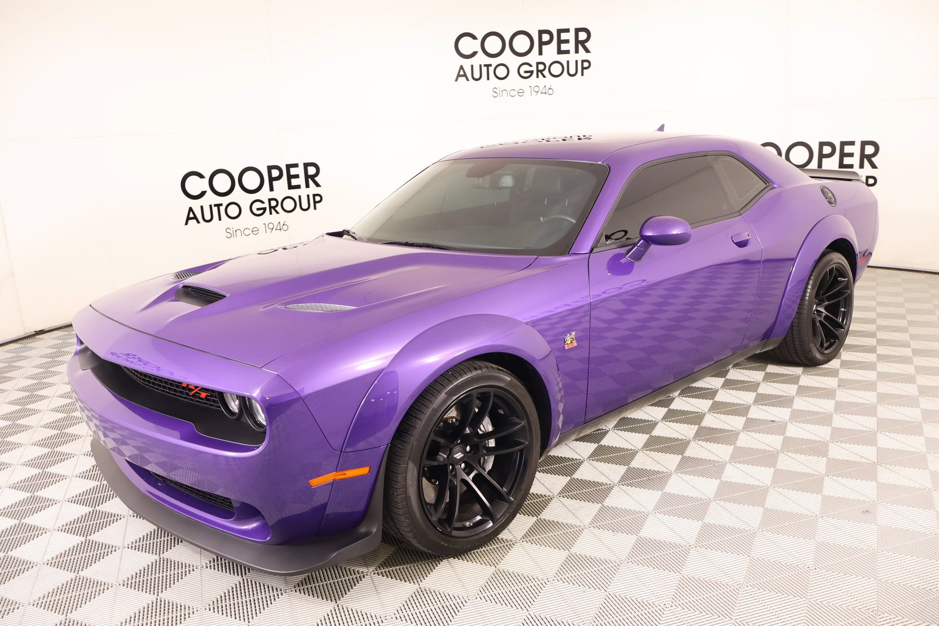 Used 2023 Dodge Challenger R/T Scat Pack RWD image 10