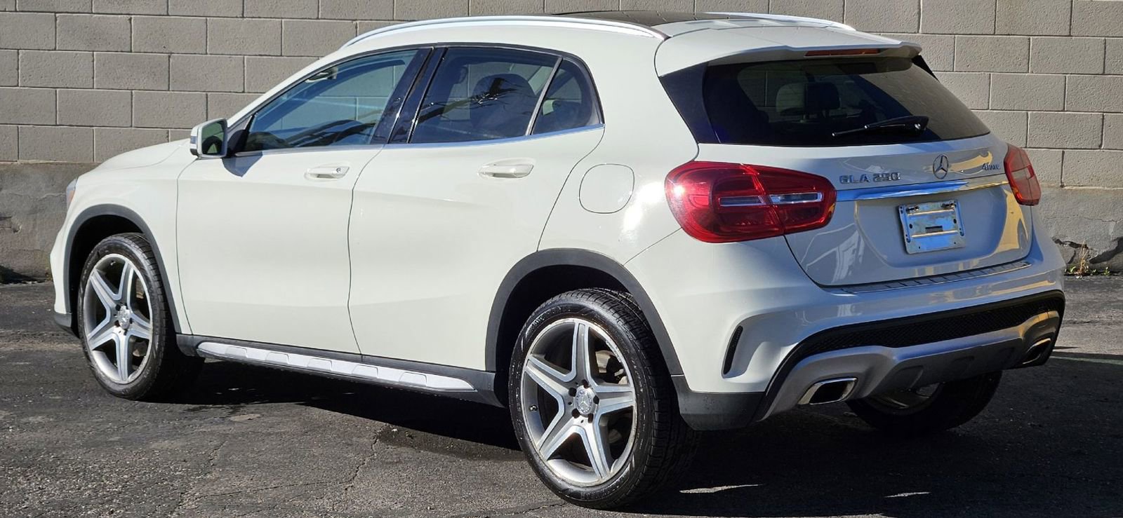 Used 2015 Mercedes-Benz GLA 250 4MATIC image 3