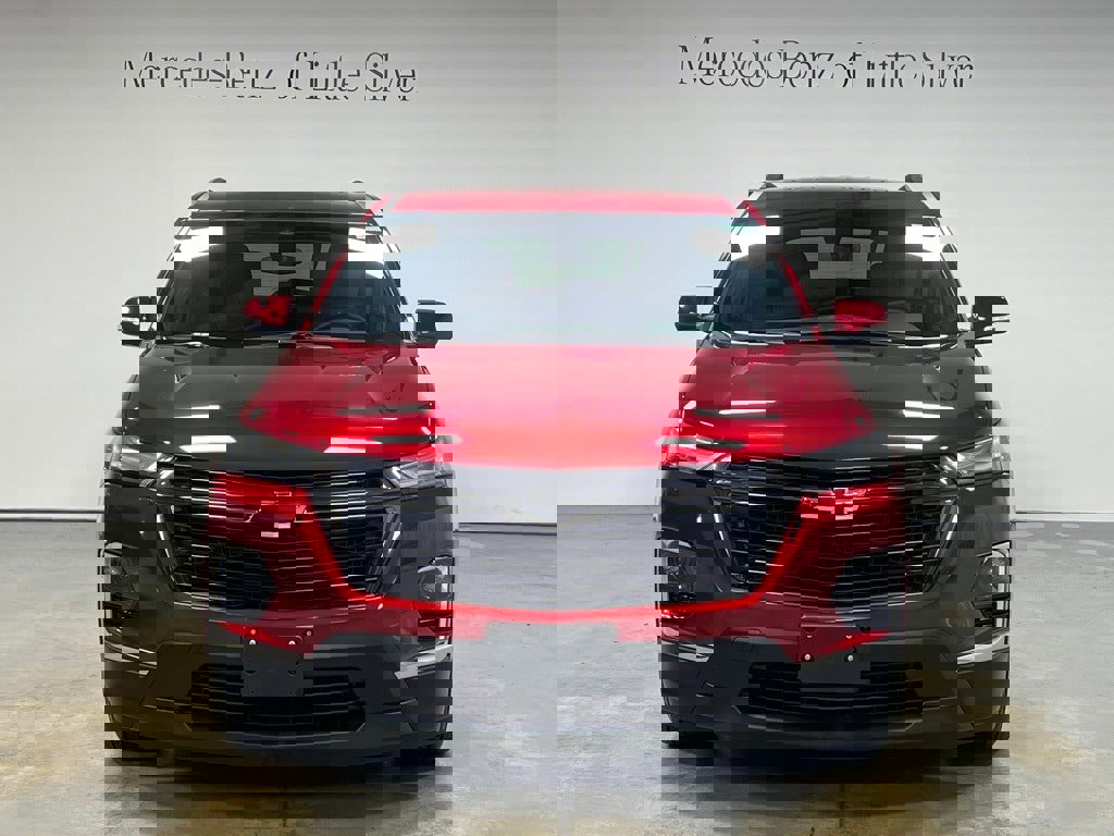 Used 2023 Chevrolet Traverse LT w/ Midnight/Sport Edition image 9