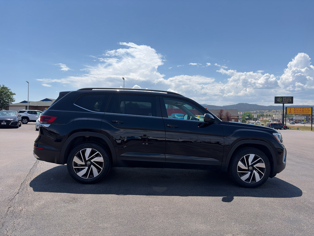 Used 2026 Volkswagen Atlas SE AWD/4WD image 5