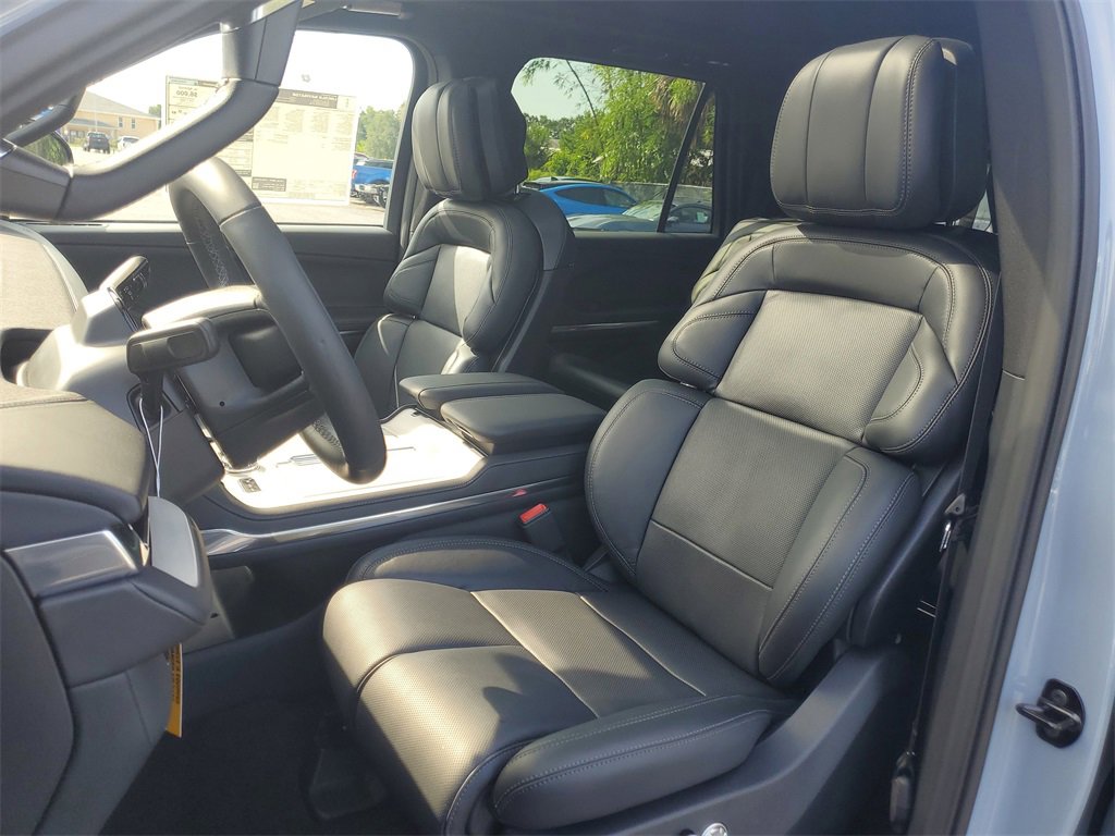 New 2025 Lincoln Navigator L Reserve w/ Jet Appearance Package image 20