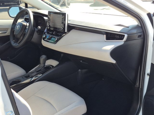 Used 2021 Toyota Corolla LE FWD image 22