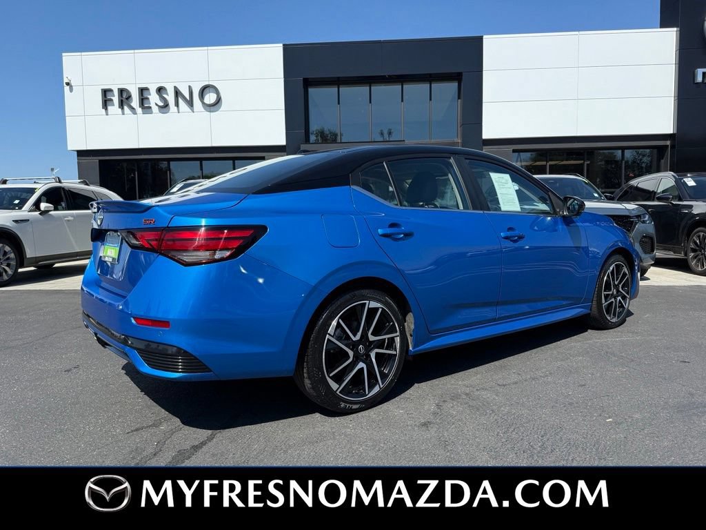 Used 2025 Nissan Sentra SR w/ SR Premium Package FWD image 11
