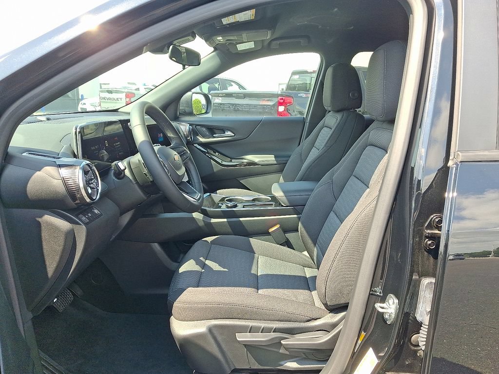 New 2027 Chevrolet Equinox LT FWD image 6