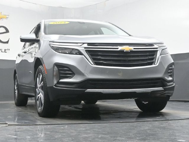 Used 2024 Chevrolet Equinox LT AWD/4WD image 3
