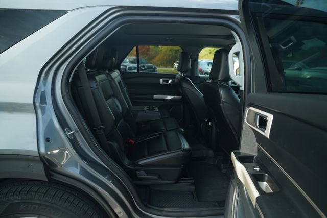 Used 2022 Ford Explorer XLT w/ Equipment Group 202A image 23
