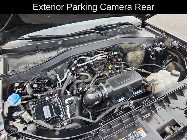 Used 2022 Ford Explorer XLT w/ Class IV Trailer Tow Package AWD/4WD image 16