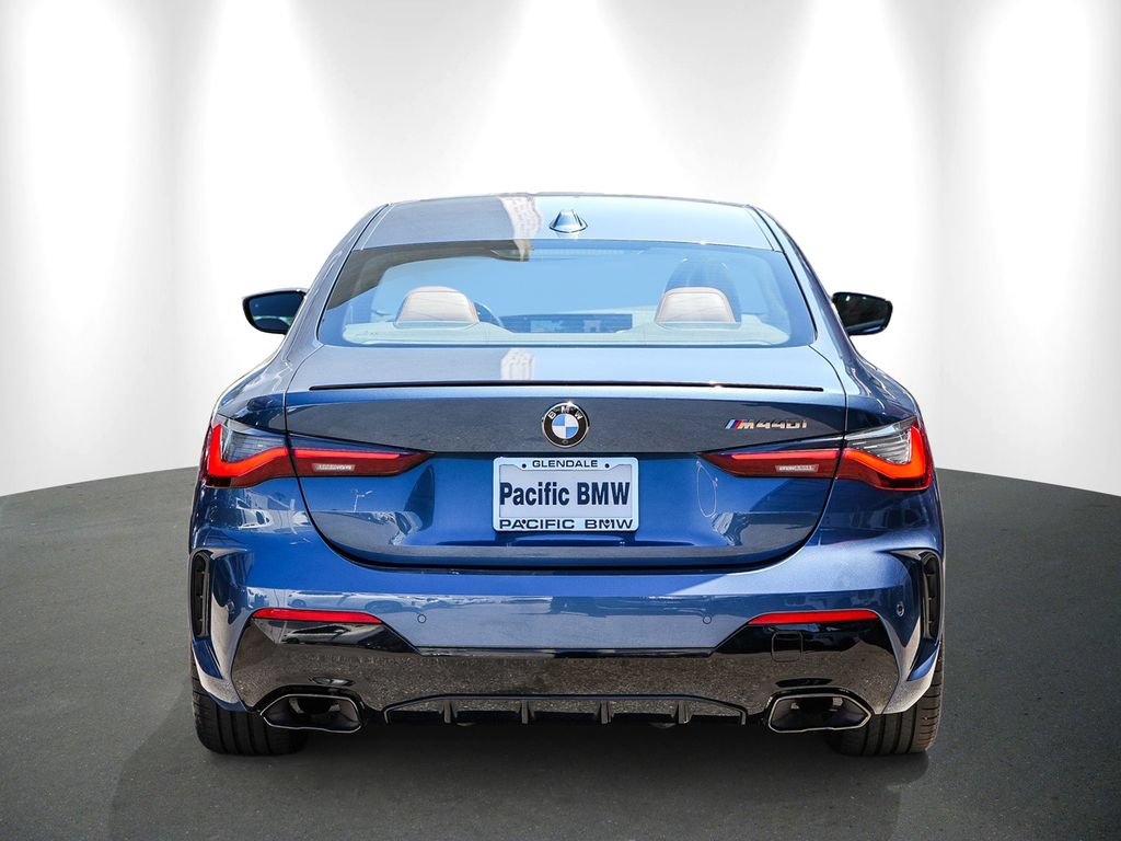 Used 2024 BMW M440i Coupe w/ Premium Package RWD image 5