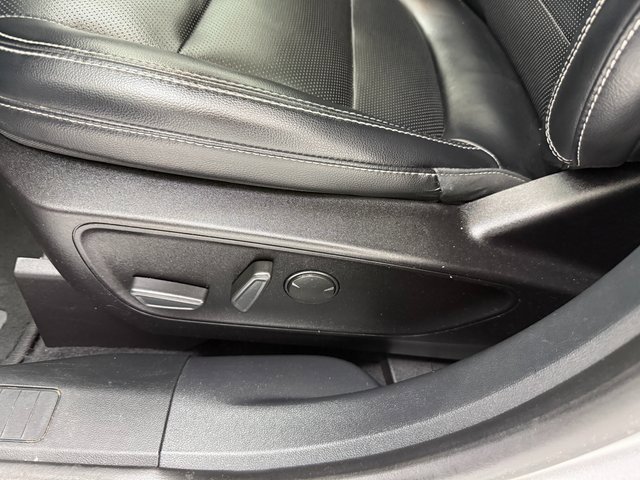 Used 2020 Ford Escape SEL image 29