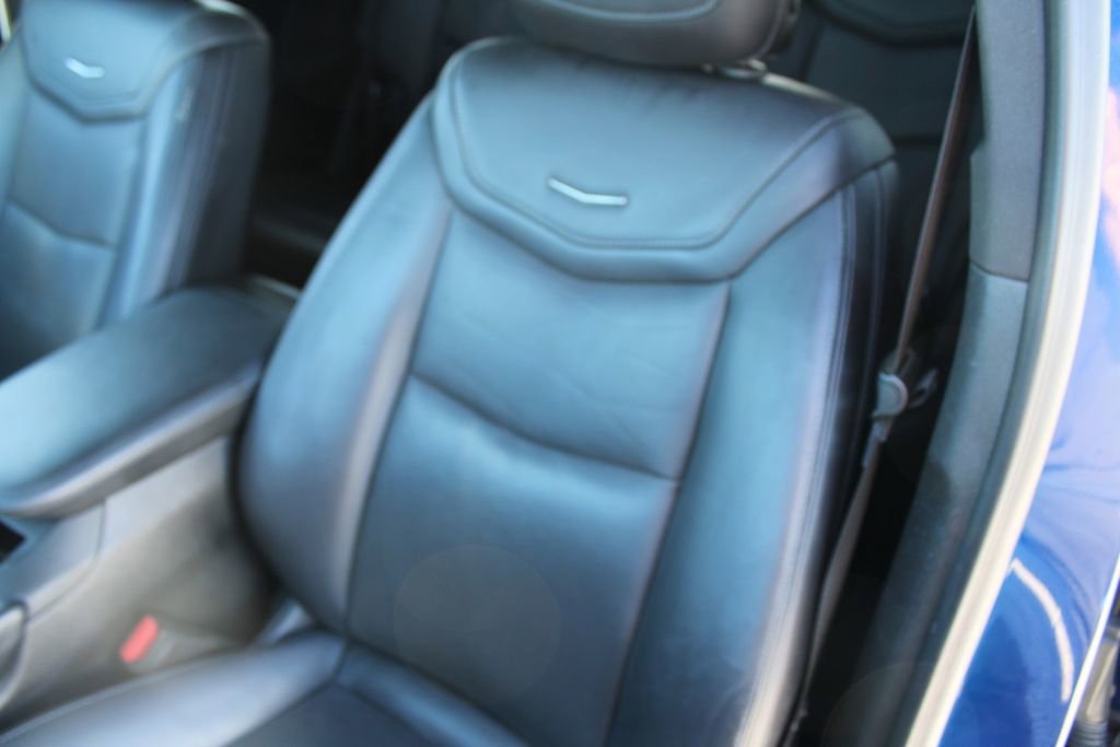 Used 2023 Cadillac XT5 Premium Luxury image 19