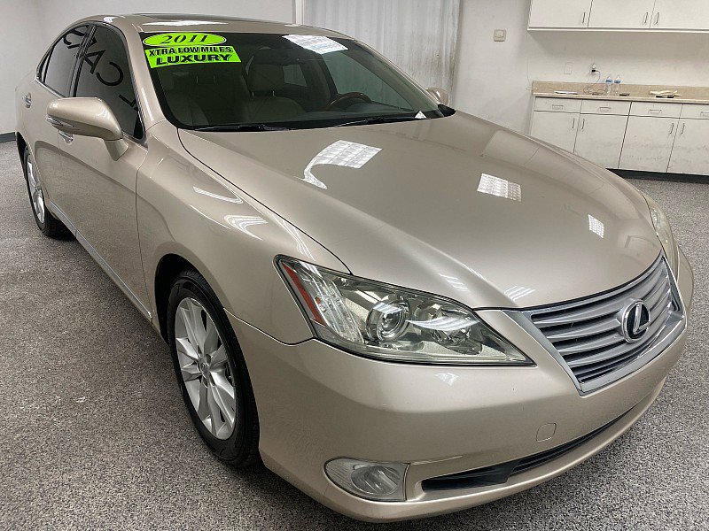 Used 2011 Lexus ES 350 image 3