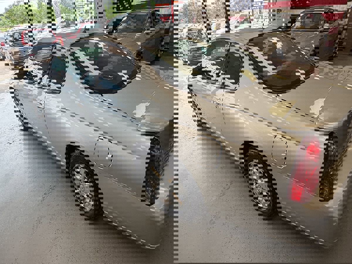 Used 2006 Chevrolet Monte Carlo LS FWD image 5