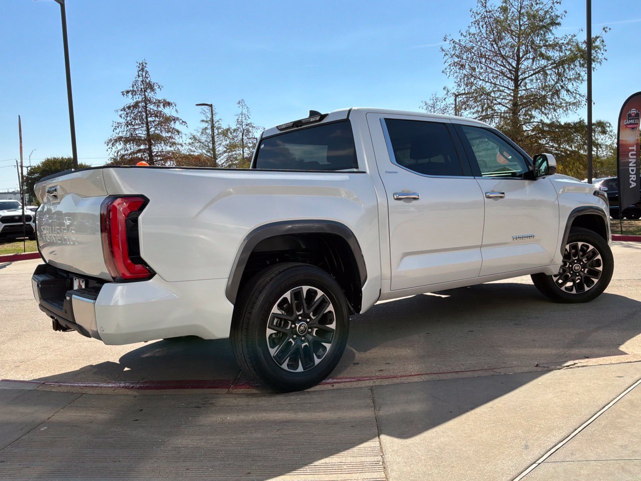 Used 2024 Toyota Tundra Limited AWD/4WD image 6