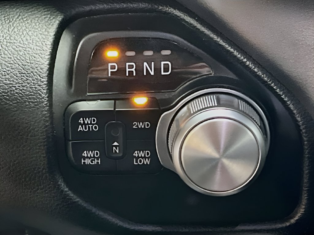 Used 2022 RAM 1500 Laramie AWD/4WD image 17