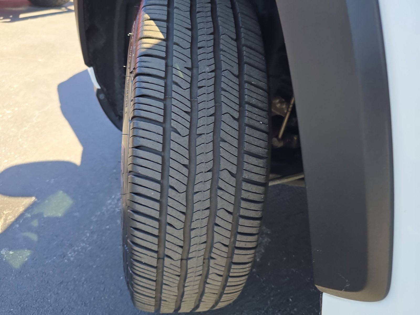 Used 2020 Toyota RAV4 LE w/ Carpet Mat Package image 26