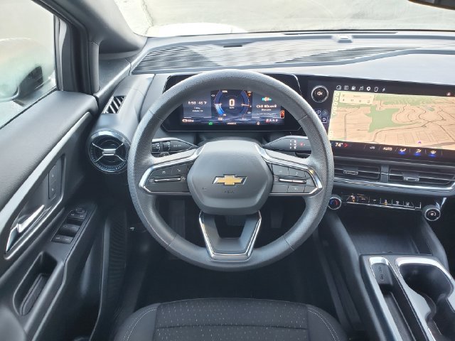 Certified 2025 Chevrolet Equinox EV LT FWD image 16